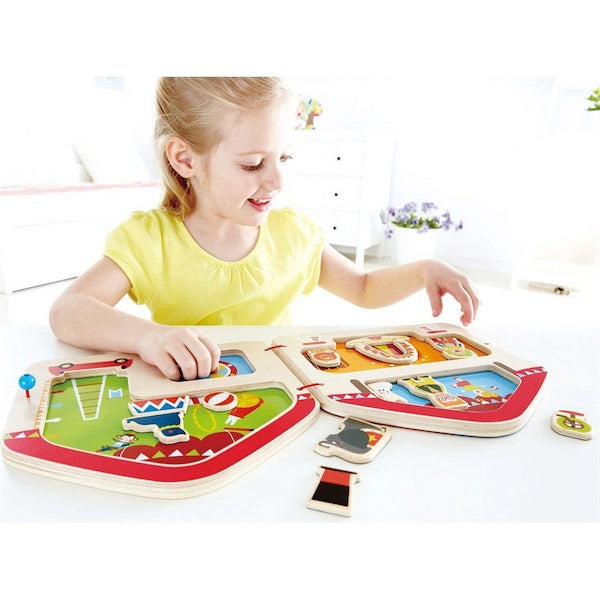 Hape E3017 - Libro Magnetico Circo